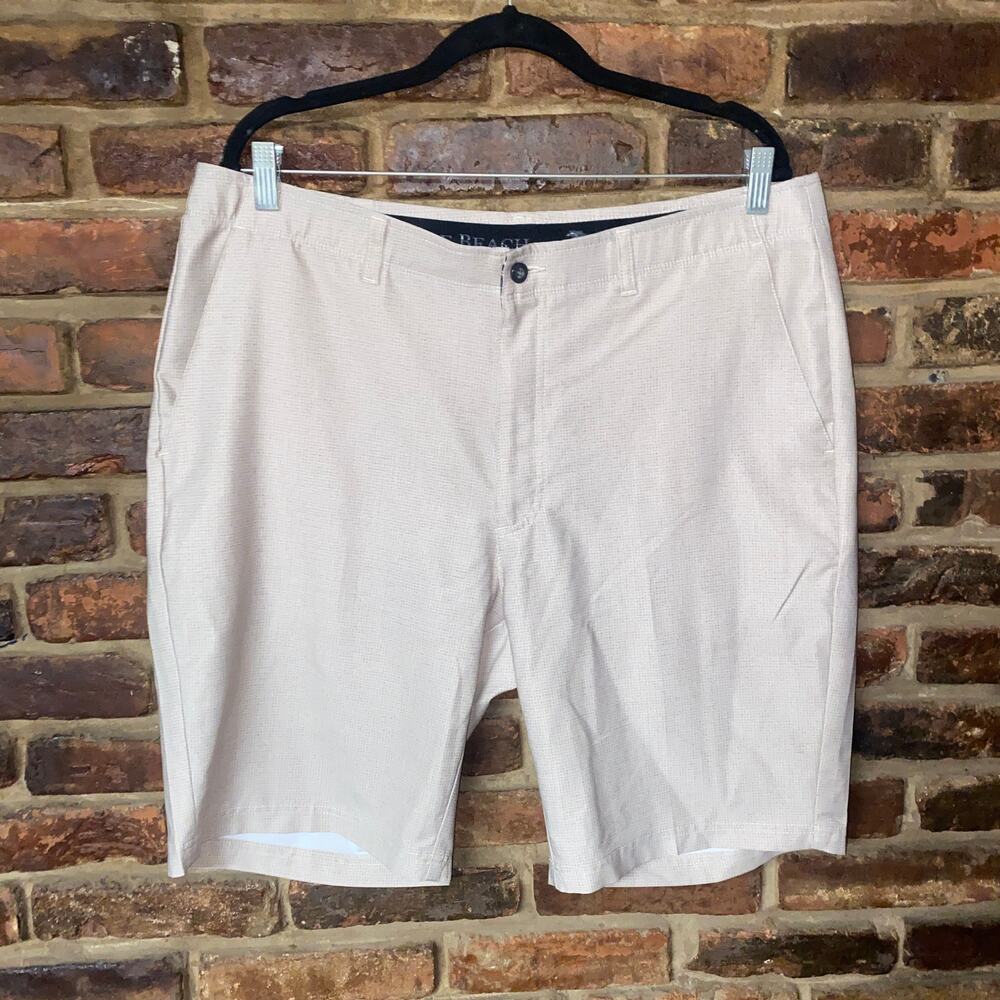 Pebble Beach Beige Printed Dry-Luxe Performance Chino Shorts Size Men’s 38